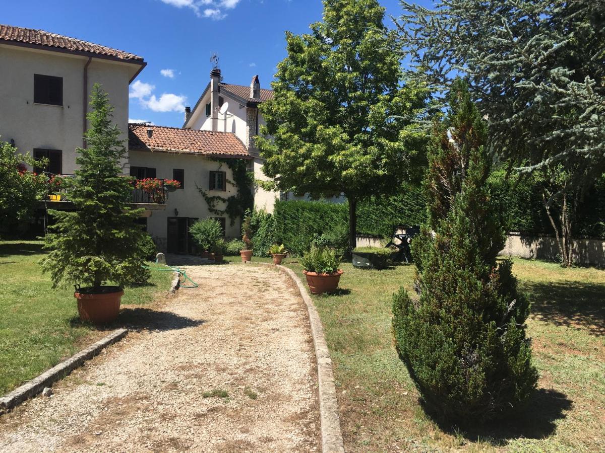 Casa Con Giardino Pescasseroli Exterior foto